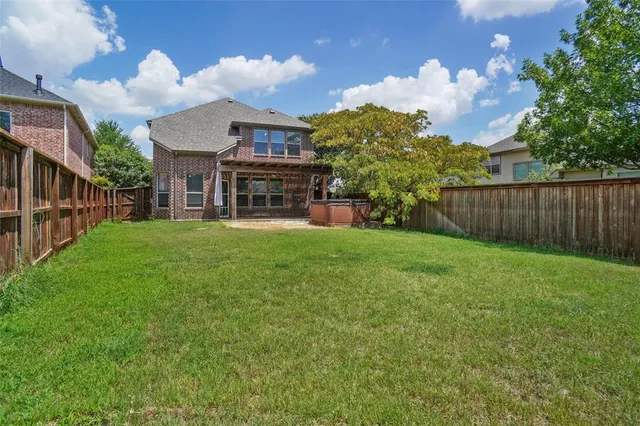 $430,000 | 331 Granger Circle, Argyle, TX 76226