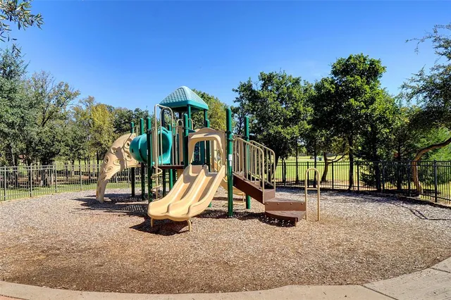 $430,000 | 331 Granger Circle, Argyle, TX 76226