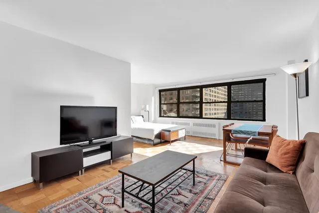 $555,000 | 185 West End Avenue, Unit 16K | Upper West Side