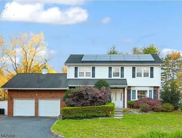 $765,000 | 15 Sweetwood Court, Parsippany, NJ 07054