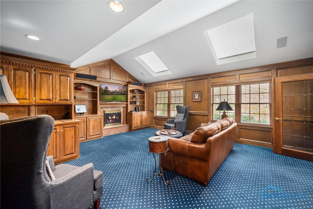 7025 Pilliod Road Maumee, OH 43537 - Photo 13 of 30 Gallery Image 13