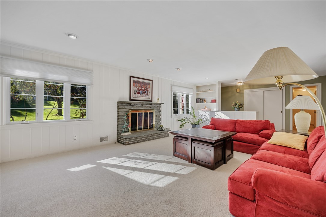10 New England Drive Pittsford, NY 14618 - Photo 7 of 42 Gallery Image 7