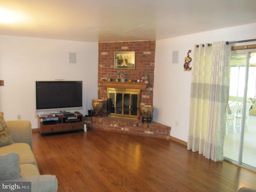 1933 Geraldson Drive Lancaster, PA 17601 - Photo 11 of 31