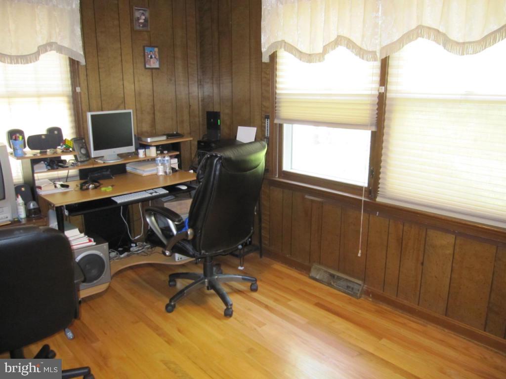 1933 Geraldson Drive Lancaster, PA 17601 - Photo 10 of 31