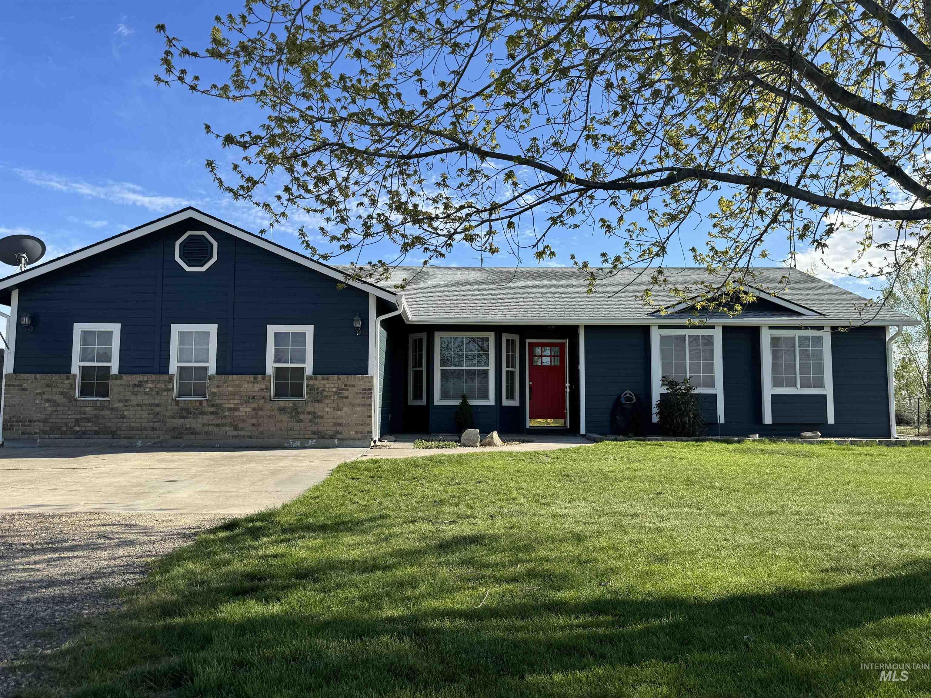 3301 Southwest Smith Road Mountain Home, ID 83647 - Photo 2 of 50