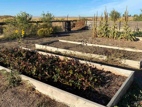 $659,999 | 3301 Southwest Smith Road, Mountain Home, ID 83647