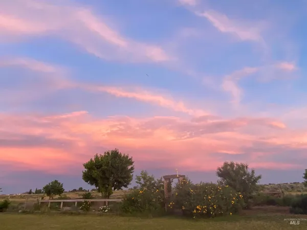 $659,999 | 3301 Southwest Smith Road, Mountain Home, ID 83647