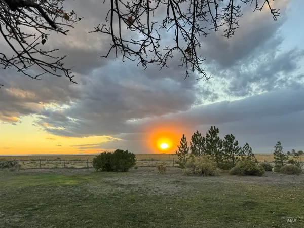 $659,999 | 3301 Southwest Smith Road, Mountain Home, ID 83647