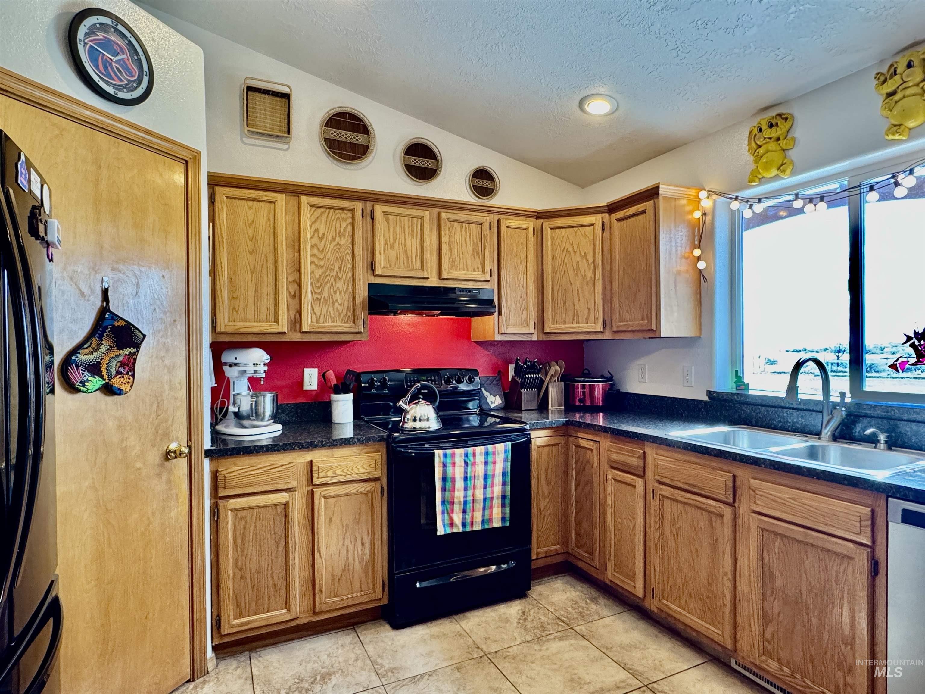 3301 Southwest Smith Road Mountain Home, ID 83647 - Photo 9 of 50