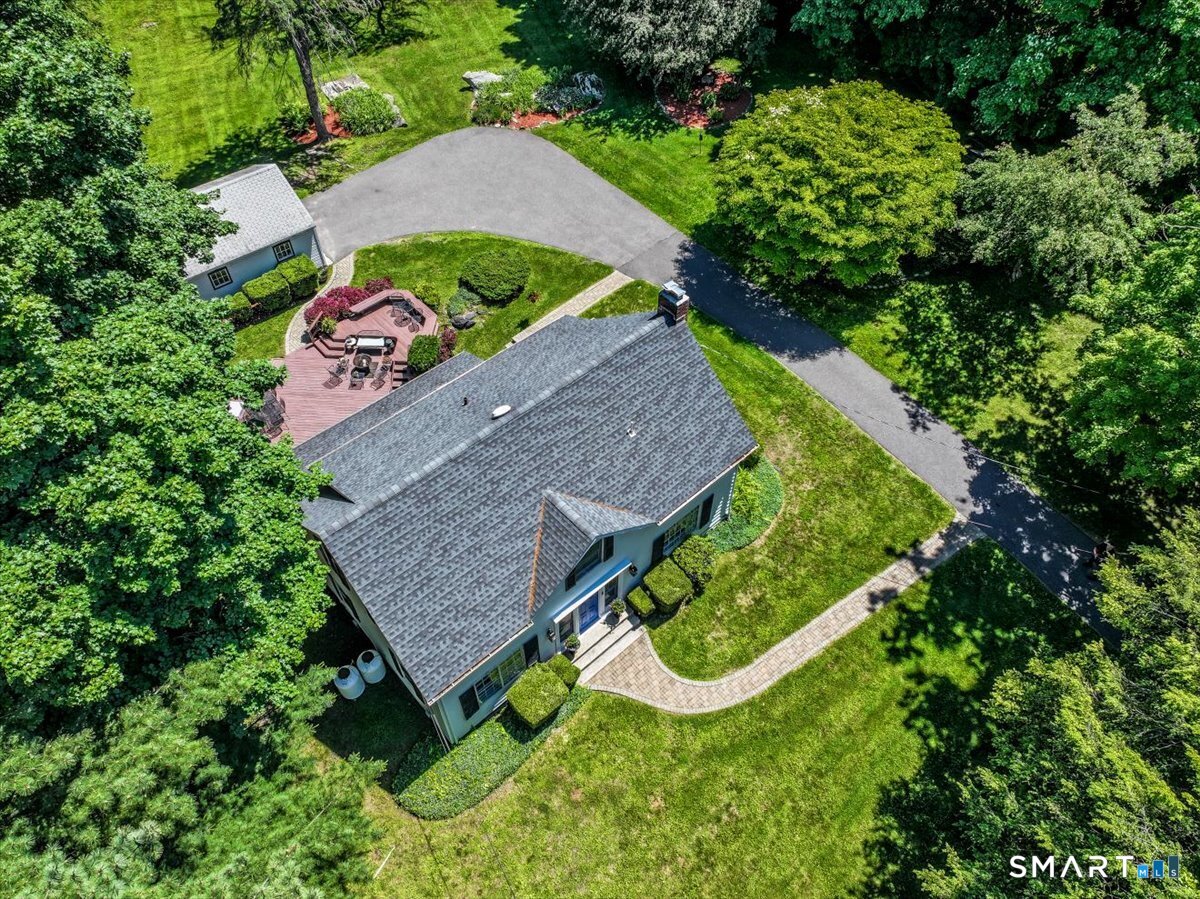 203 Whisconier Road Brookfield, CT 06804 - Photo 2 of 40