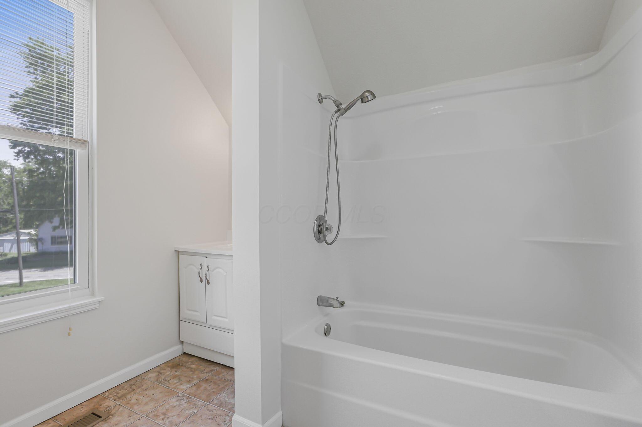 8055 Lock Road Centerburg, OH 43011 - Photo 31 of 47