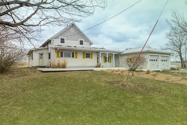$614,900 | 15151 304th Street, Spring Valley, MN 55975