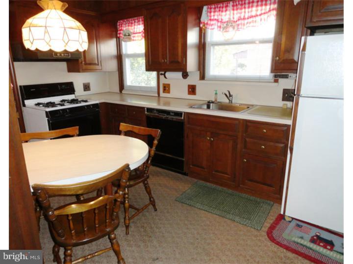 1351 Harrington Road Havertown, PA 19083 - Photo 4 of 11 Kitchen