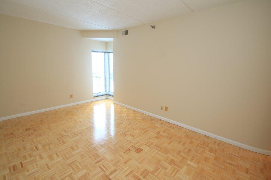 333 Lake Avenue, Unit 502 Racine, WI 53403 - Photo 12 of 29 Bedroom