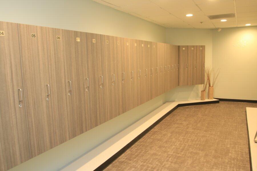 333 Lake Avenue, Unit 502 Racine, WI 53403 - Photo 20 of 29 Locker Room