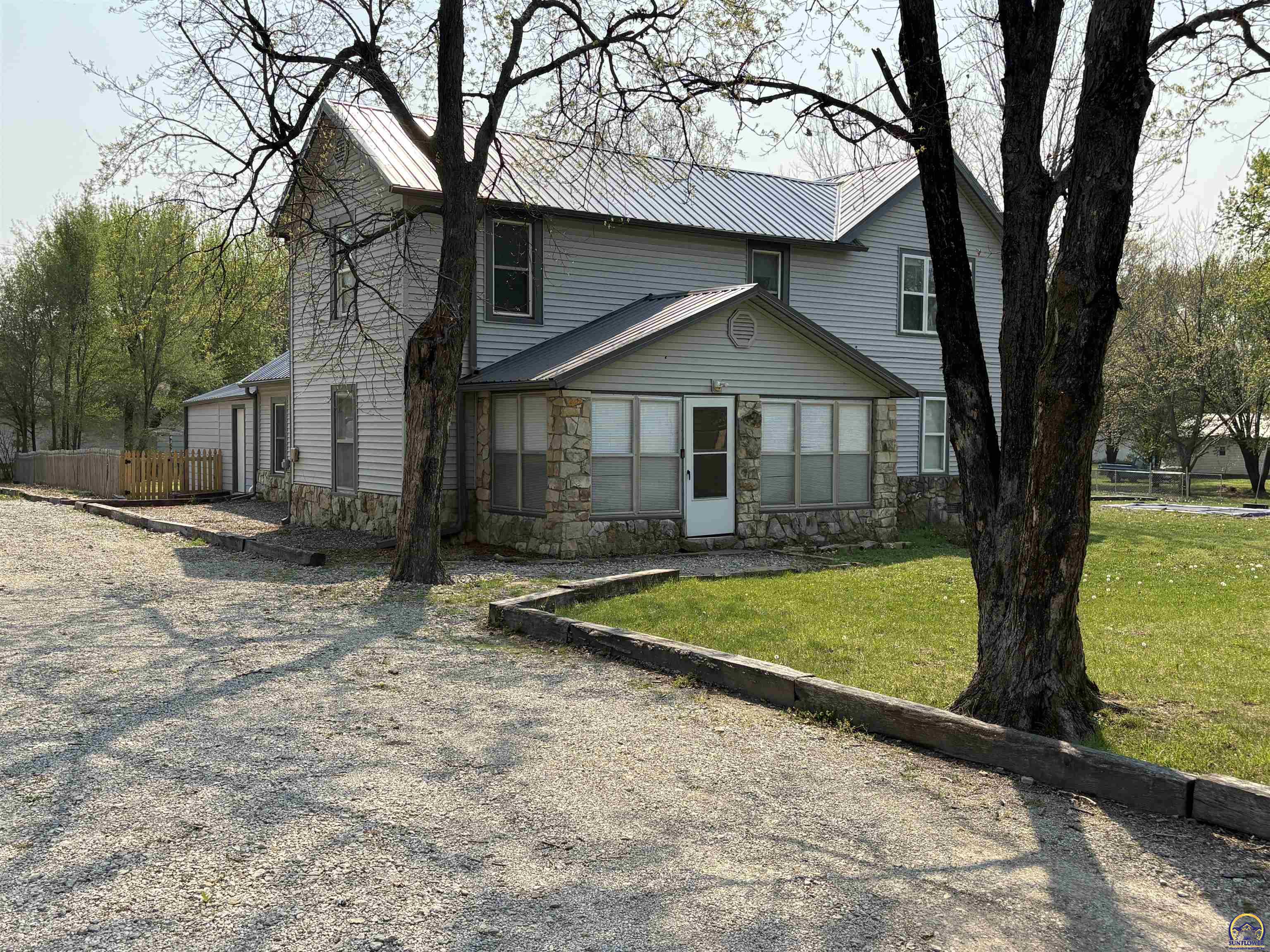 202 Hackberry Street Americus, KS 66835 - Photo 2 of 32