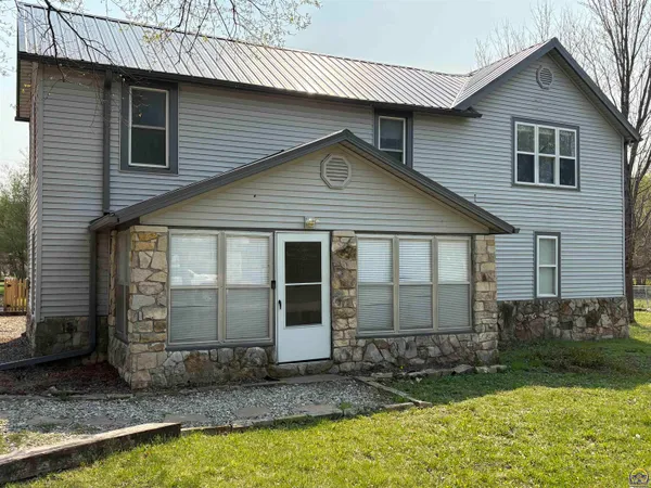 $229,000 | 202 Hackberry Street, Americus, KS 66835