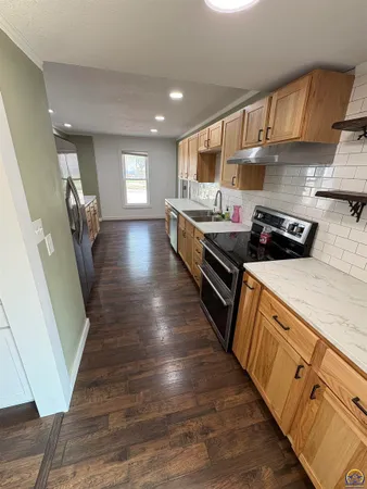 $229,000 | 202 Hackberry Street, Americus, KS 66835