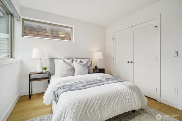 $799,000 | 917 Northwest 52nd Street, Unit C, Seattle, WA 98107