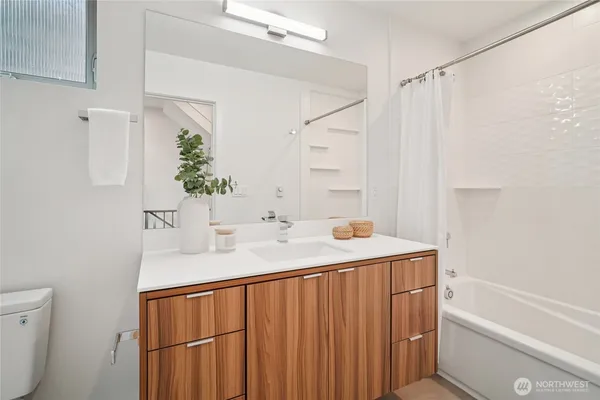 $799,000 | 917 Northwest 52nd Street, Unit C, Seattle, WA 98107