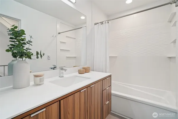 $799,000 | 917 Northwest 52nd Street, Unit C, Seattle, WA 98107