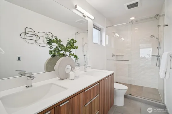 $799,000 | 917 Northwest 52nd Street, Unit C, Seattle, WA 98107