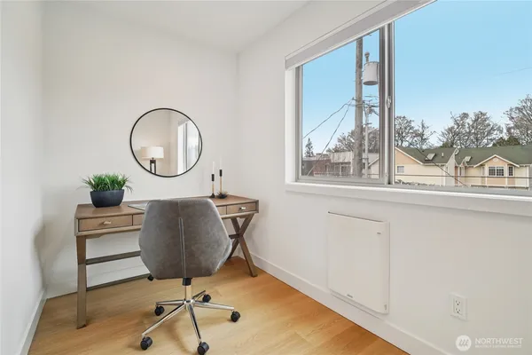 $799,000 | 917 Northwest 52nd Street, Unit C, Seattle, WA 98107