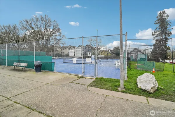$799,000 | 917 Northwest 52nd Street, Unit C, Seattle, WA 98107