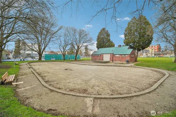 $799,000 | 917 Northwest 52nd Street, Unit C, Seattle, WA 98107