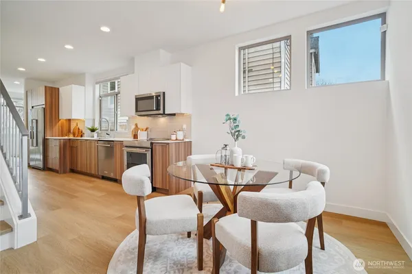 $799,000 | 917 Northwest 52nd Street, Unit C, Seattle, WA 98107