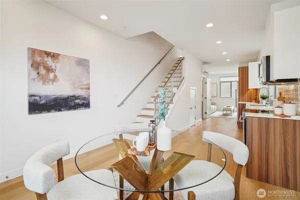 $799,000 | 917 Northwest 52nd Street, Unit C, Seattle, WA 98107