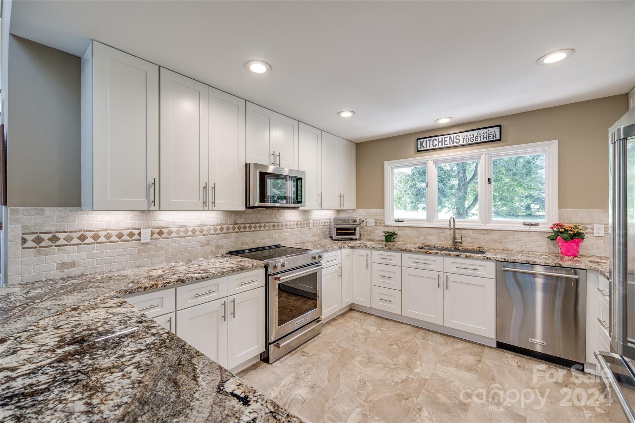 5340 Willow Pond Road Clover, SC 29710 - Photo 11 of 48