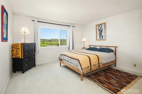 $610,000 | 2040 13th Avenue West, Unit 33, Seattle, WA 98119