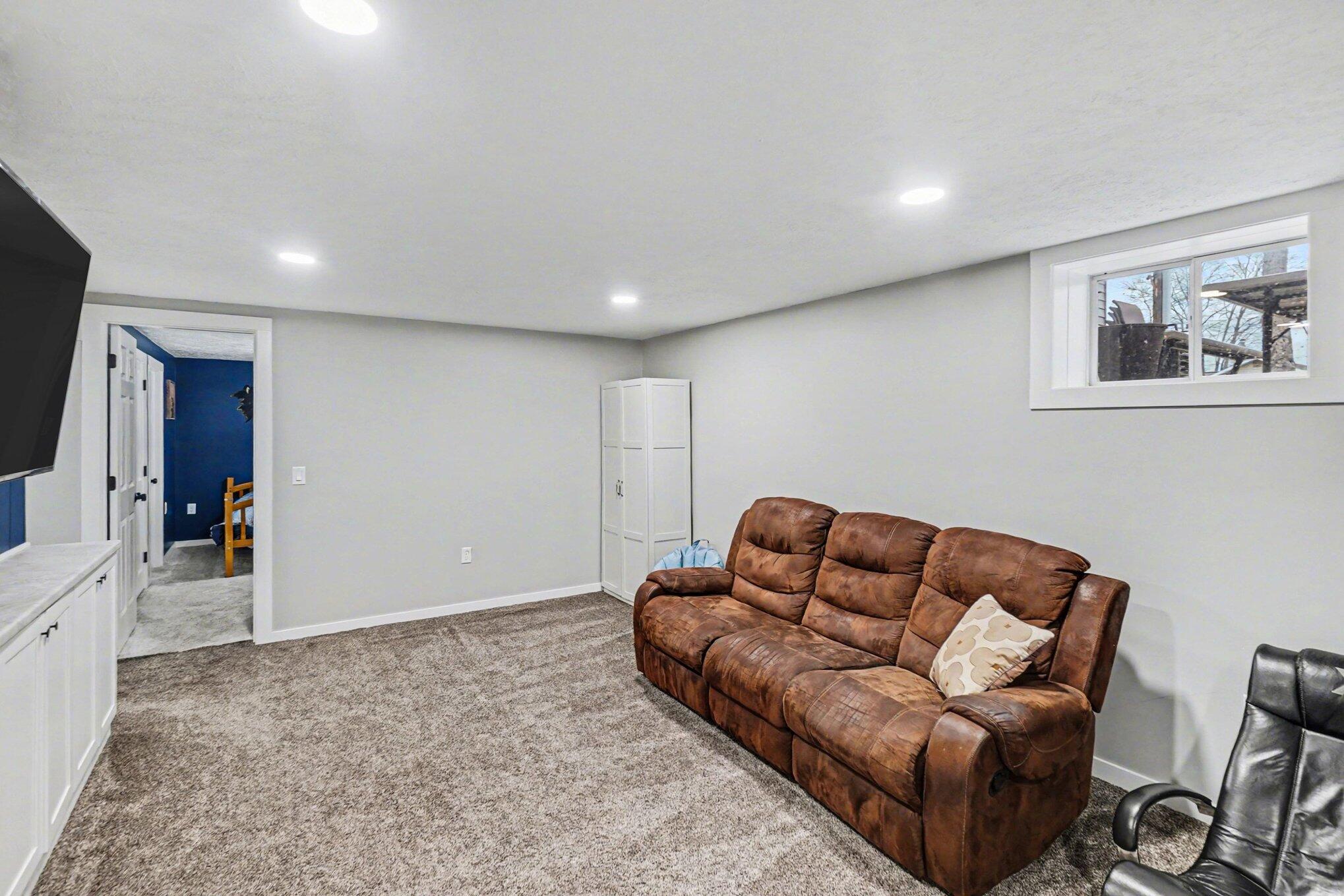 14051 17 Mile Road Rodney, MI 49342 - Photo 19 of 30 006_file_6839