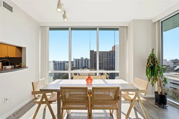 $1,775 | 322 East Central Boulevard, Unit 1109, Orlando, FL 32801