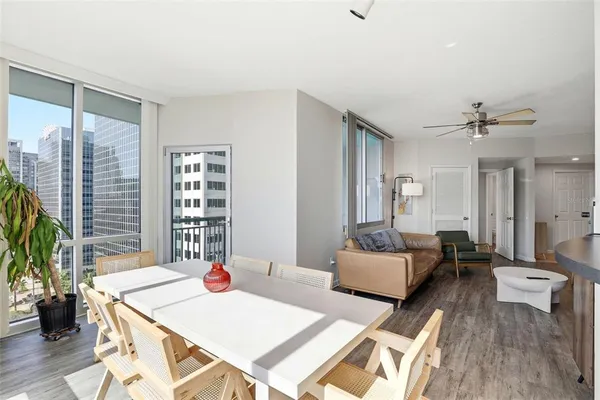 $1,775 | 322 East Central Boulevard, Unit 1109, Orlando, FL 32801