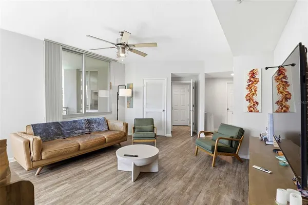 $1,775 | 322 East Central Boulevard, Unit 1109, Orlando, FL 32801