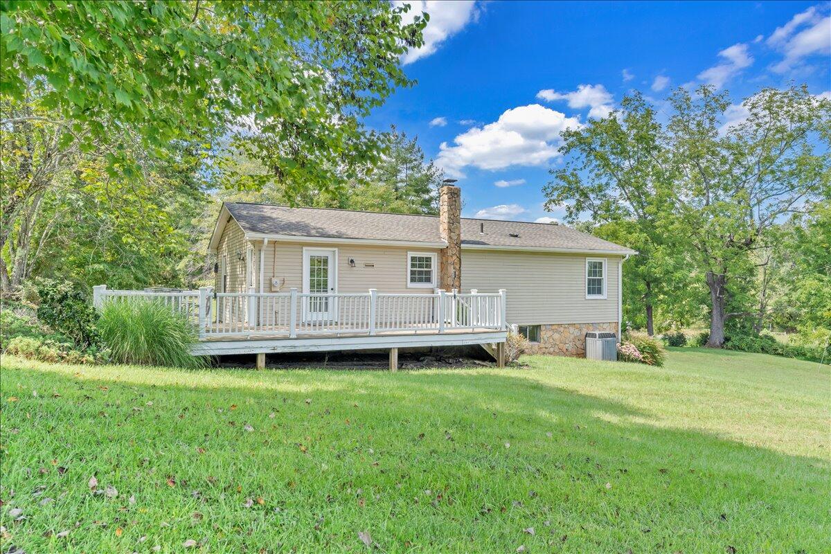 2728 Thompson Ridge Road Ferrum, VA 24088 - Photo 26 of 35 34-MIB02301