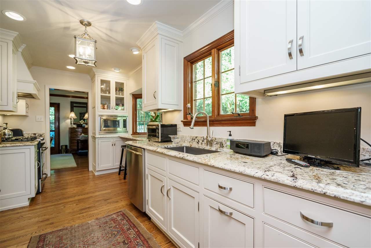 1101 Hymettus Court Raleigh, NC 27607 - Photo 13 of 25 Kitchen