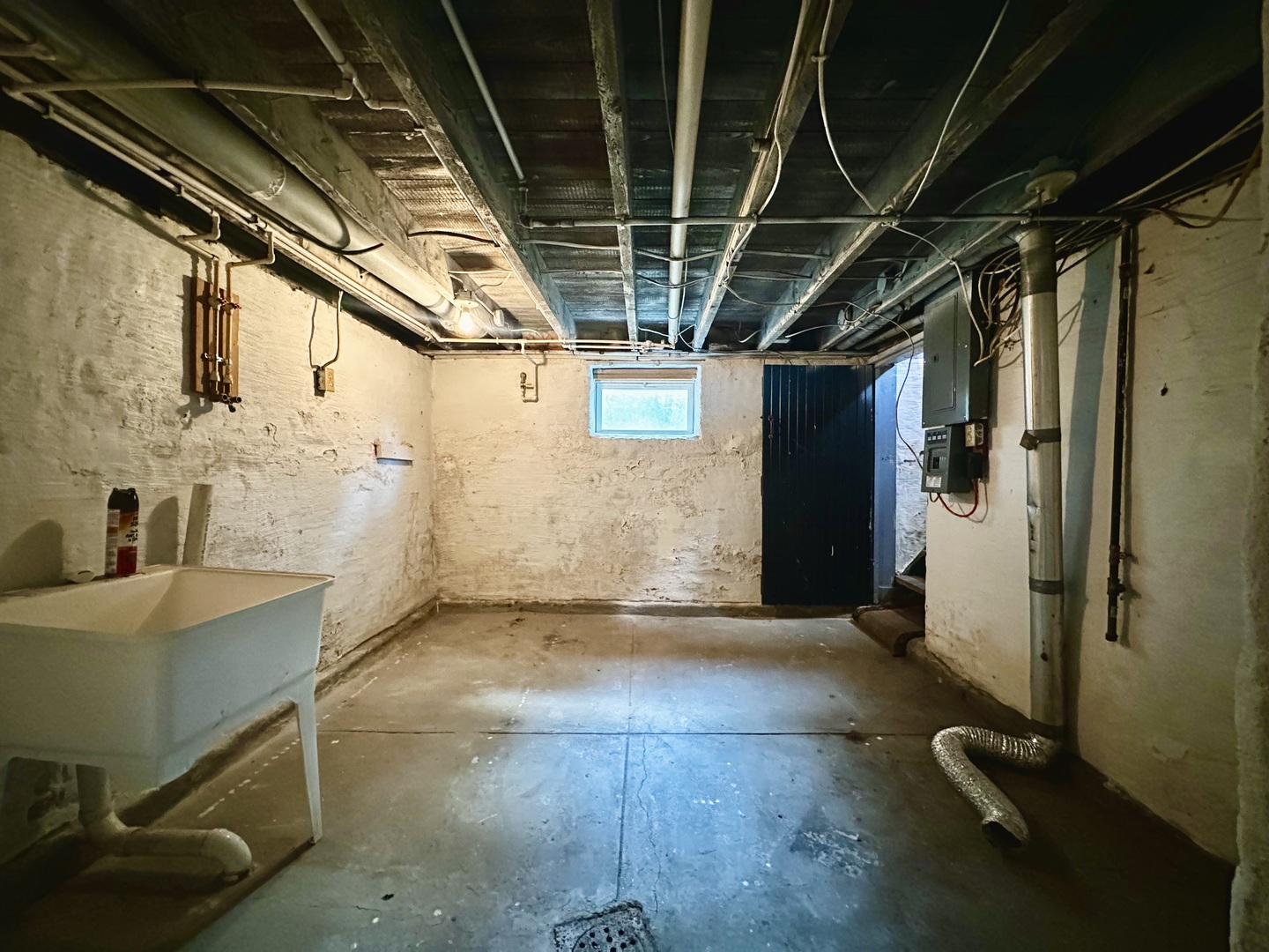 212 North Linden Street Clinton, IL 61727 - Photo 12 of 16 a view of storage and utility room