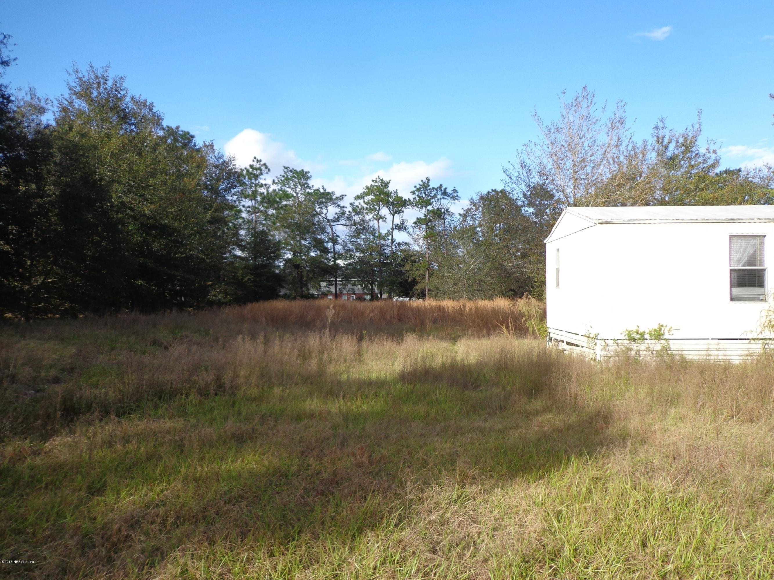 2687 Stratton Road Jacksonville, FL 32221 - Photo 3 of 10 DSC00955