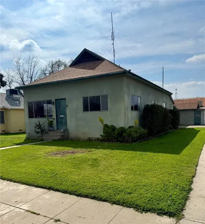 $300,000 | 200 South D Street, Exeter, CA 93221