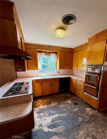 $300,000 | 200 South D Street, Exeter, CA 93221