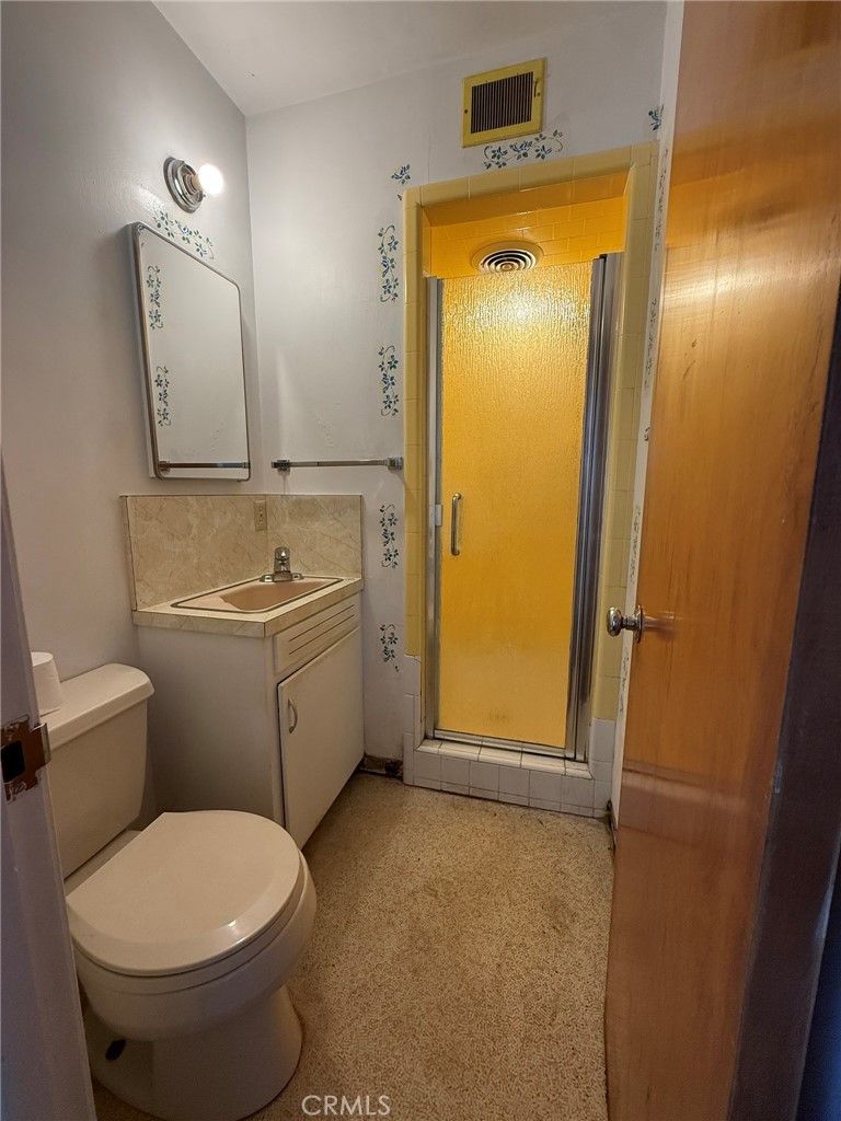 200 South D Street Exeter, CA 93221 - Photo 27 of 60