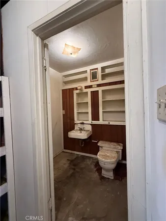 $300,000 | 200 South D Street, Exeter, CA 93221