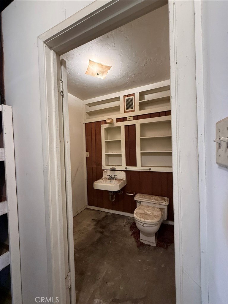 200 South D Street Exeter, CA 93221 - Photo 44 of 60