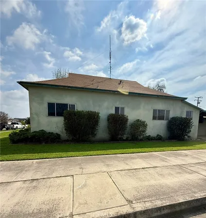 $300,000 | 200 South D Street, Exeter, CA 93221