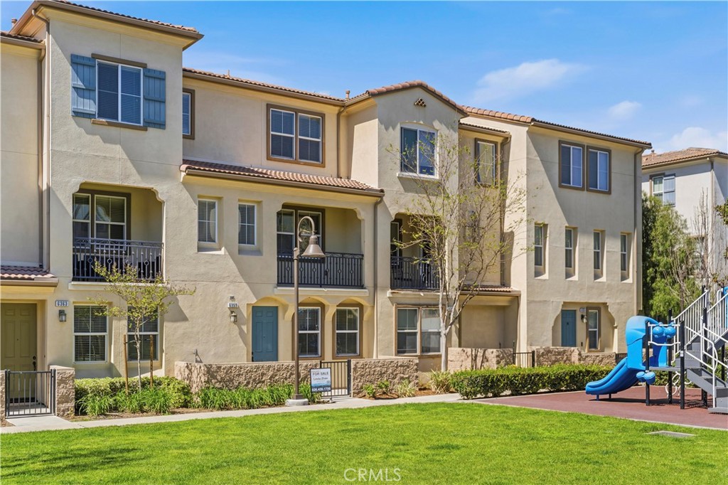 6359 Lyra Road Eastvale, CA 91752 - Photo 4 of 30