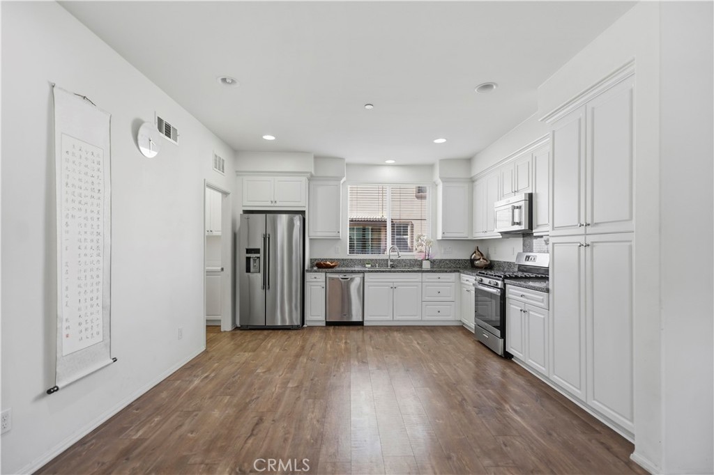 6359 Lyra Road Eastvale, CA 91752 - Photo 9 of 30