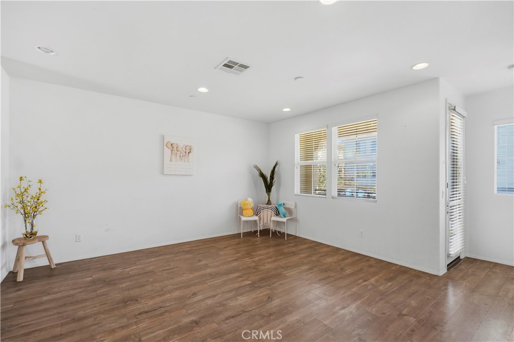 6359 Lyra Road Eastvale, CA 91752 - Photo 10 of 30